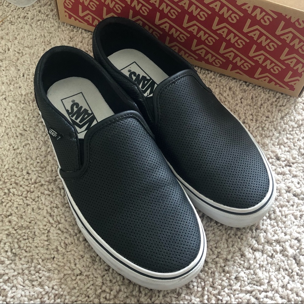 Black Leather Vans Slip-Ons (WIDE)